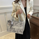 Load image into Gallery viewer, Luxury Elegant Women Tote Bag Embroid Bouquet Pattern PU Leather Tote Bag Letter Scarf Handbag for Commute Shopping